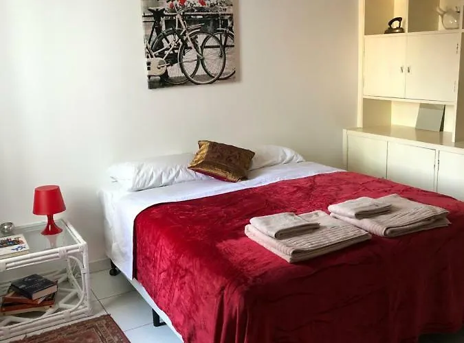 Hostel Borba Gato